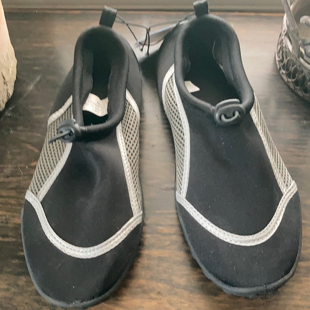 Water Shoes - Picture 7 of 7